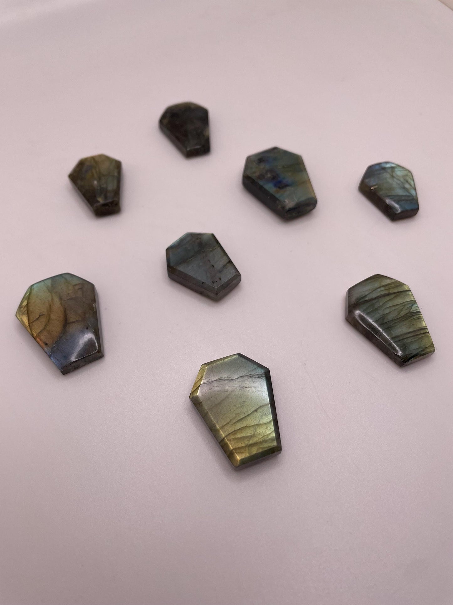 Shiny Light Reflecting Labradorite Coffin Crystals