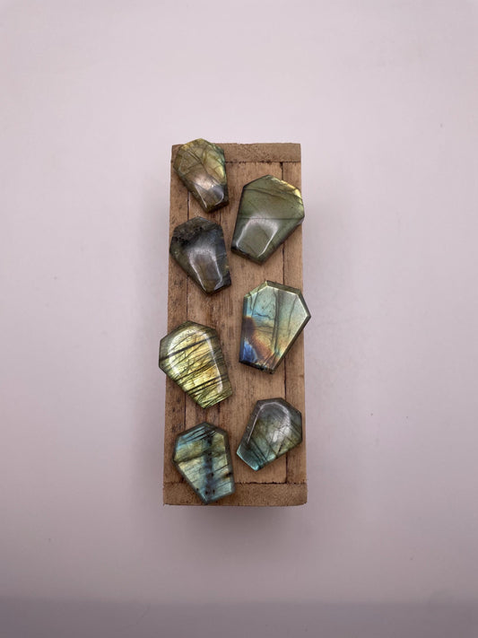 Shiny Light Reflecting Labradorite Coffin Crystals